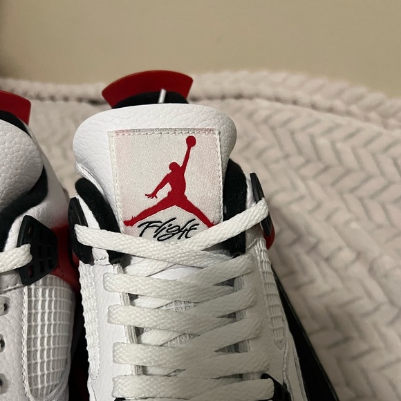 Nike Air Jordan 4 Retro Red Cement Men's Size 11 - Picture 2 of 6